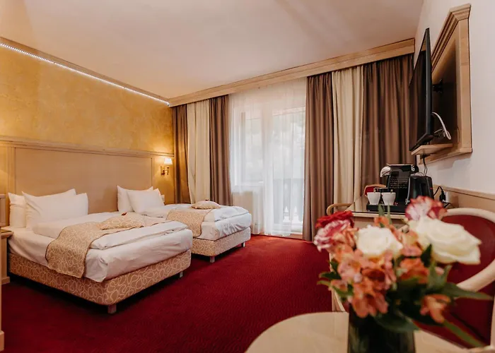 Hotel Lacu Rosu